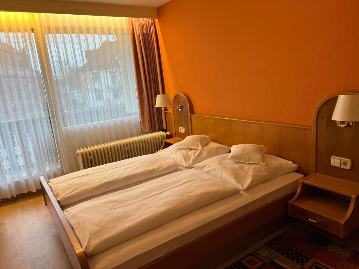 Hotel Schwan Hugelsheim Bagian luar foto